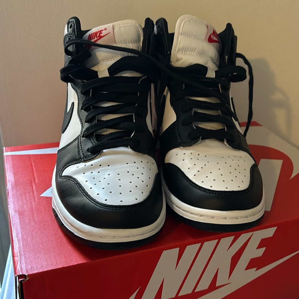 Nike Dunk Pandas High
